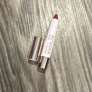 Doll10 lip crayon in Shade Let Go